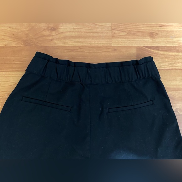 SHORTS 🖤 - Picture 4 of 9